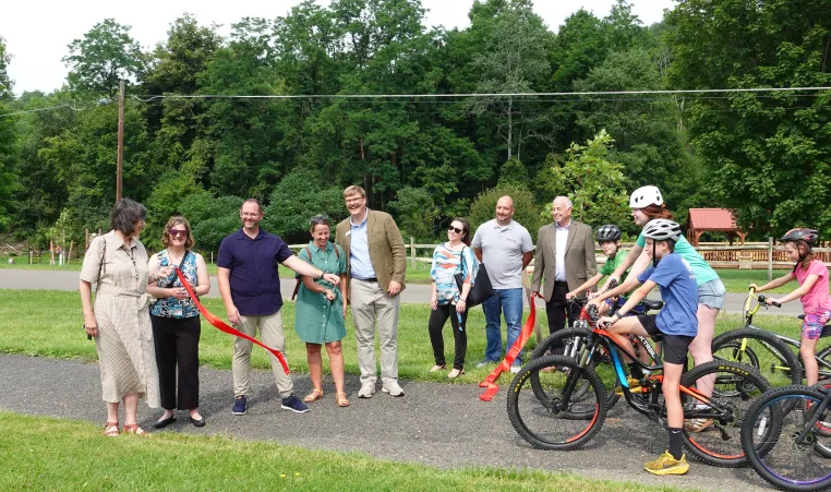 ribbon cutting ceremony