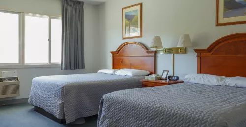 Main Lodge Bedroom