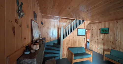 Lower Cabins